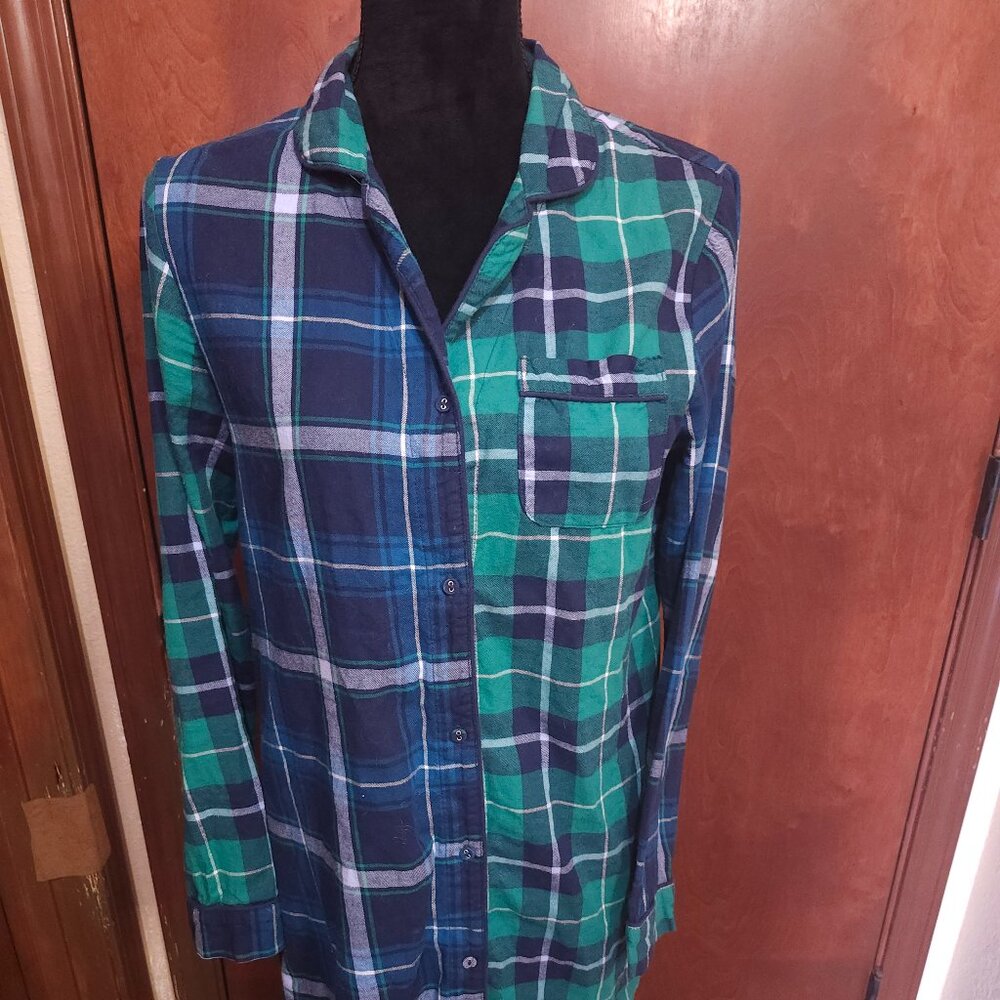 Stars Above Green Perfectly Cozy Flannel Shirt Size Small